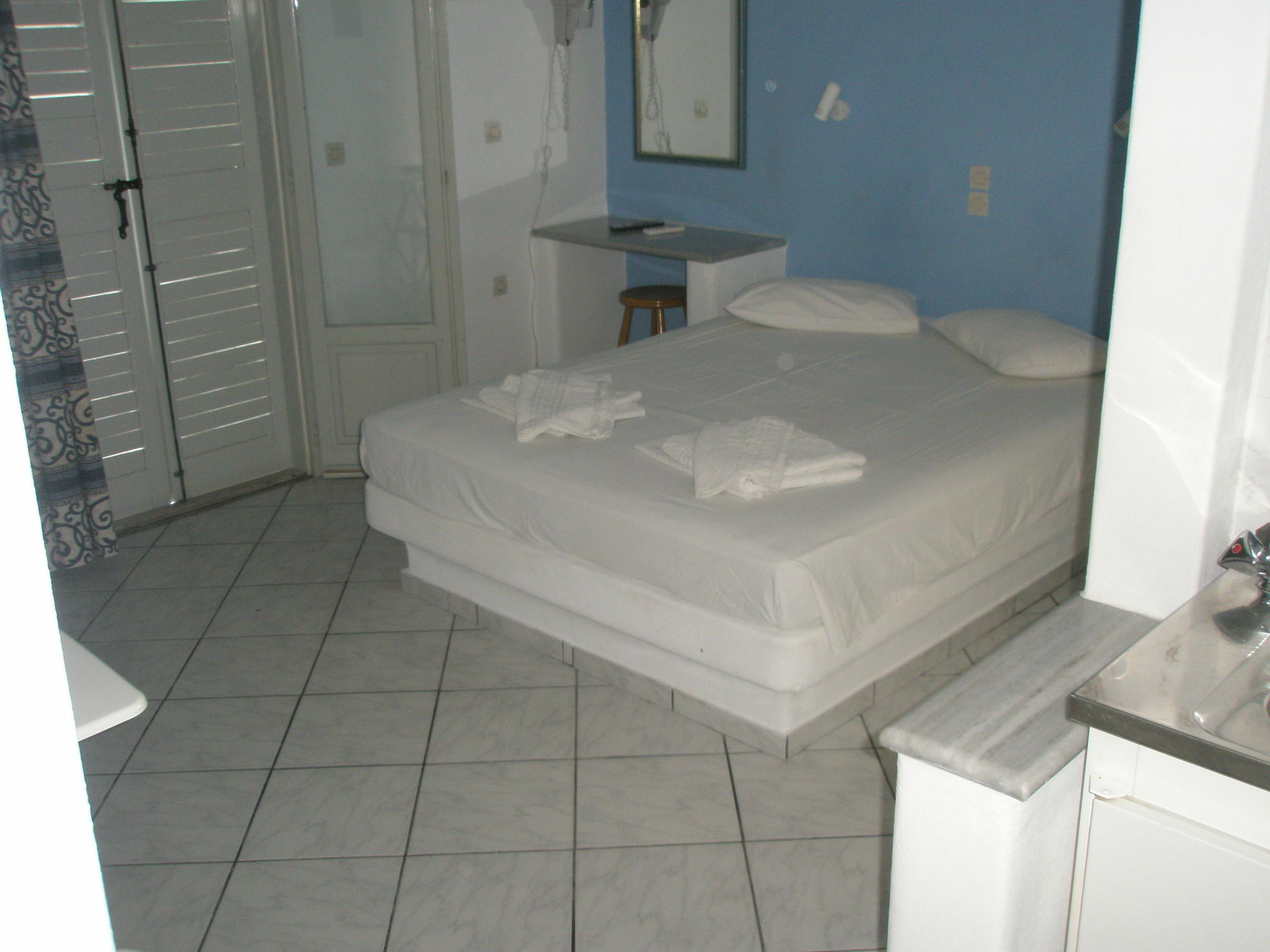 Ampeli Apartments Парос Екстериор снимка
