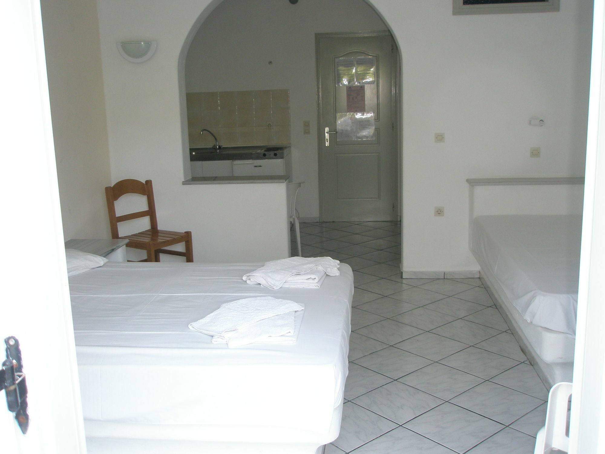 Ampeli Apartments Парос Екстериор снимка
