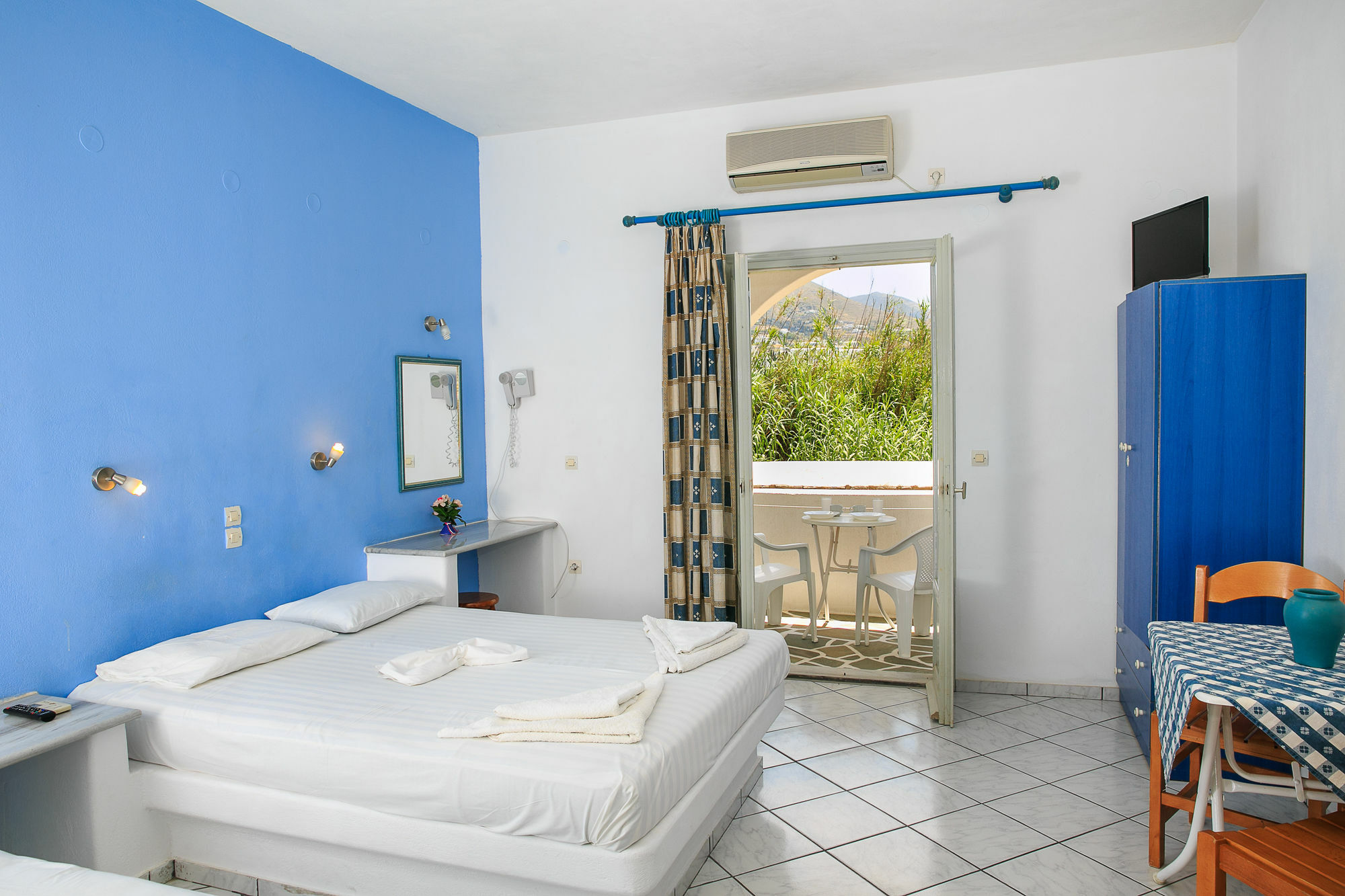 Ampeli Apartments Парос Екстериор снимка
