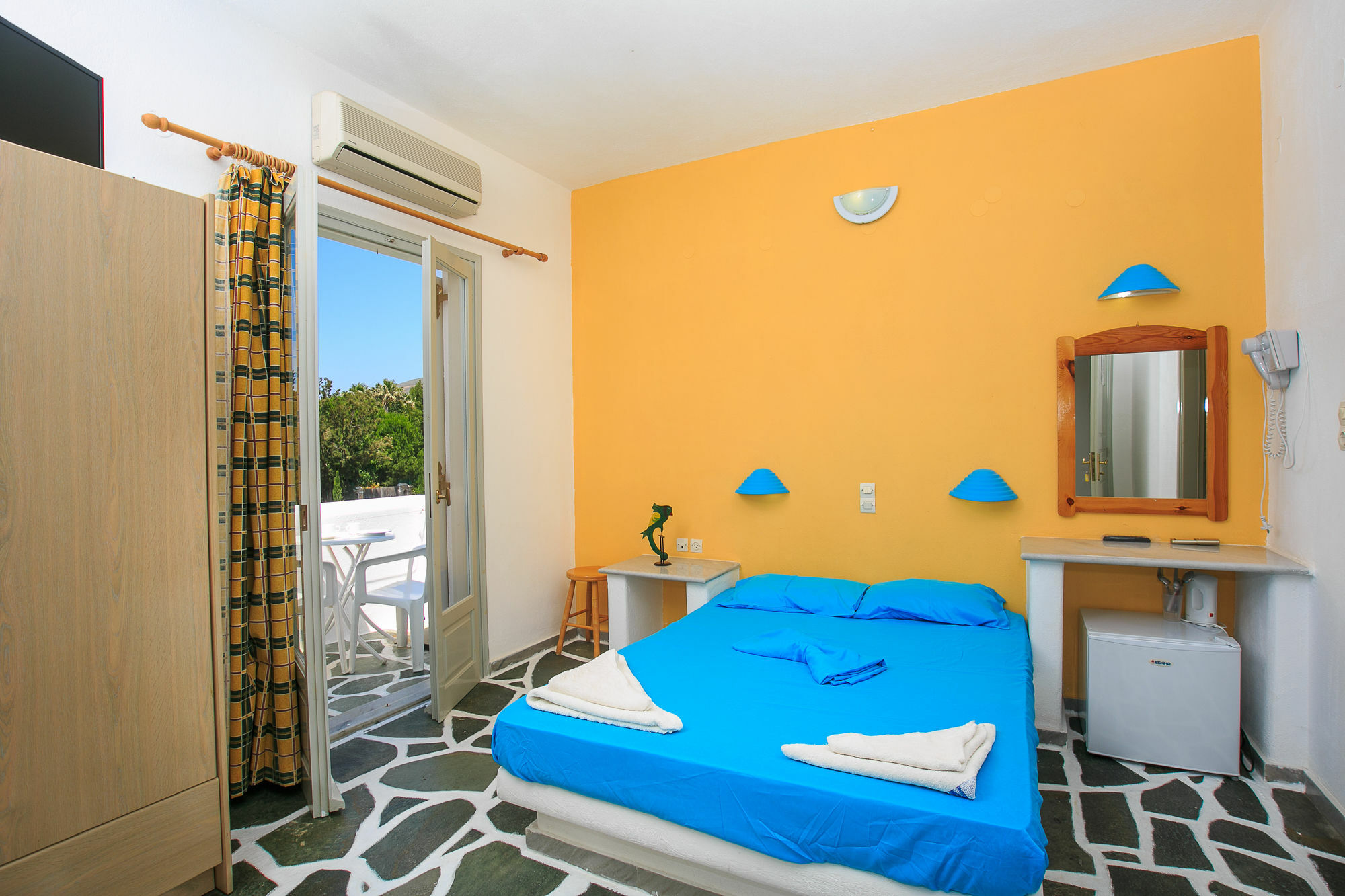 Ampeli Apartments Парос Екстериор снимка